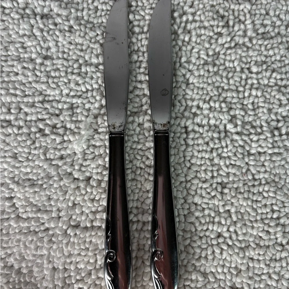 ONEIDA Decorators Mermaid Set of 2 Stainless Steel Silver Flatware Butter Knives